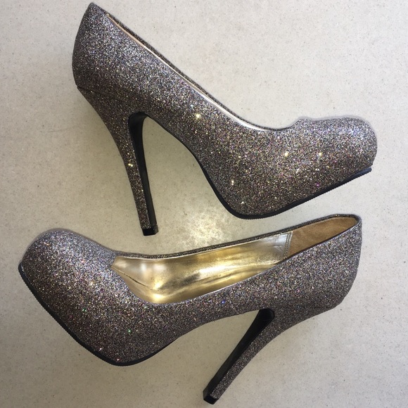 sparkly pumps